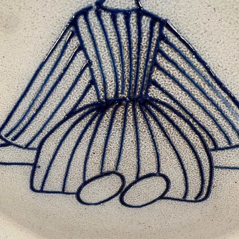 Eldreth Pottery Cobalt Blue Folk Art Rag Dog Pie Plate‎ 11 in. Signed 1980's